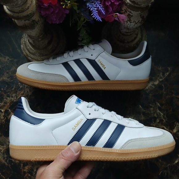 Adidas Samba OG Lifestyle/Athletic Soccer Shoes Size 11.5 for Men - Picture 1 of 11